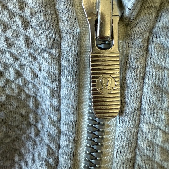 Lululemon Jacket - Picture 4 of 5